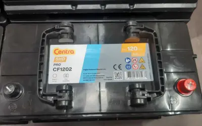 Akumulator Centra PRO CF1202 120 Ah, idealny do MF 255. Wyprodukowany w Europie, w pełni nadaje się do recyklingu.